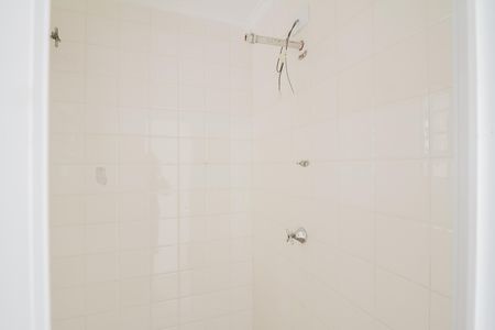 Banheiro de apartamento para alugar com 1 quarto, 21m² em Penha de França, São Paulo