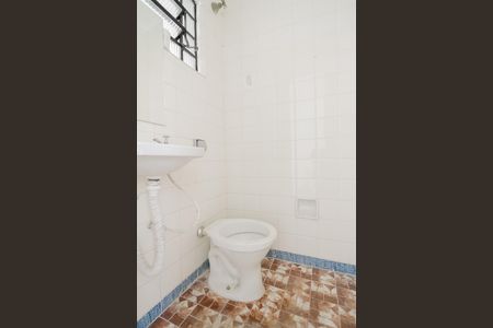 Banheiro de apartamento para alugar com 1 quarto, 21m² em Penha de França, São Paulo