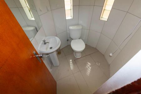 Banheiro de kitnet/studio para alugar com 1 quarto, 30m² em Penha de França, São Paulo