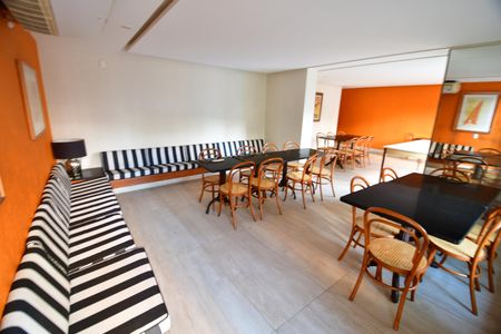 Apartamento à venda com 380m², 3 quartos e 4 vagasÁrea comum - Salão de festas