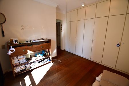 Apartamento à venda com 380m², 3 quartos e 4 vagasQuarto 2 - Suíte