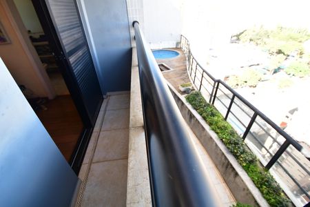 Apartamento à venda com 380m², 3 quartos e 4 vagasQuarto 1 - Suíte Sacada