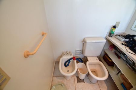 Apartamento à venda com 380m², 3 quartos e 4 vagasBanheiro Suíte