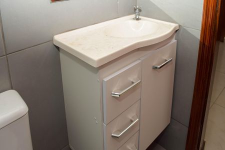 Apartamento para alugar com 46m², 2 quartos e sem vagaBanheiro