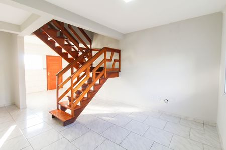 Sala de casa para alugar com 2 quartos, 70m² em Vila Vista Alegre, Cachoeirinha