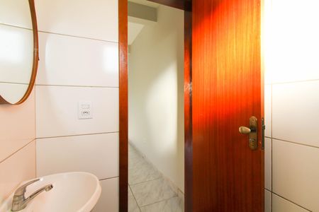 Casa para alugar com 70m², 2 quartos e 2 vagas Casa para alugar com 70m², 2 quartos e 2 vagasLavabo
