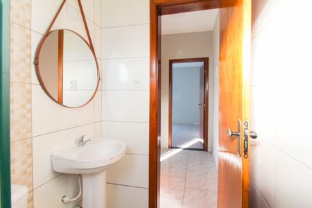 Casa para alugar com 70m², 2 quartos e 2 vagas Casa para alugar com 70m², 2 quartos e 2 vagasBanheiro