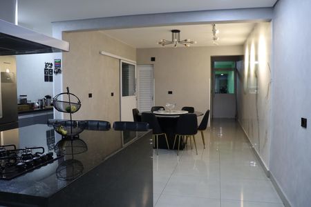 Casa à venda com 408m², 3 quartos e 5 vagasCozinha