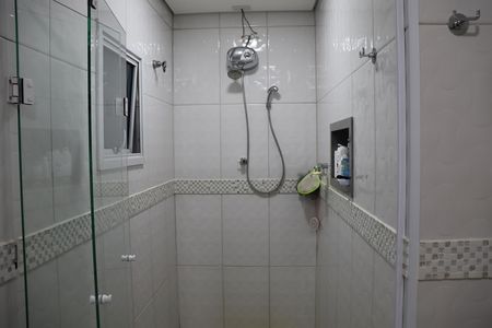 Casa à venda com 408m², 3 quartos e 5 vagasBanheiro da Suíte