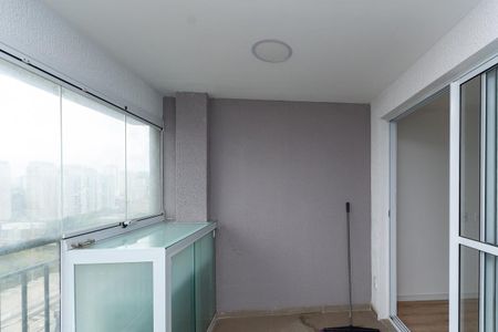 Apartamento à venda com 54m², 2 quartos e 1 vaga Apartamento à venda com 54m², 2 quartos e 1 vagaVaranda