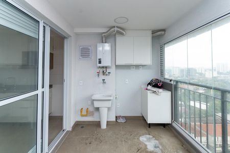Apartamento à venda com 54m², 2 quartos e 1 vaga Apartamento à venda com 54m², 2 quartos e 1 vagaVaranda