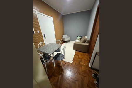 Sala de apartamento para alugar com 1 quarto, 60m² em Menino Deus, Porto Alegre