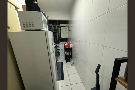 Cozinha de apartamento para alugar com 1 quarto, 60m² em Menino Deus, Porto Alegre