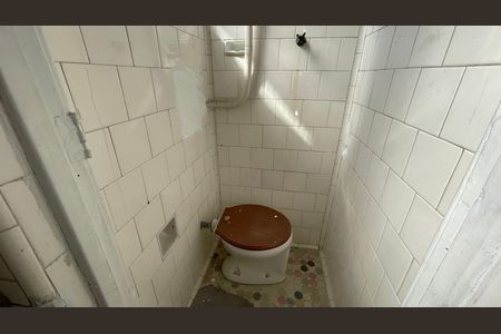 Apartamento à venda com 80m², 2 quartos e 1 vaga Apartamento à venda com 80m², 2 quartos e 1 vagaBanheiro de serviço