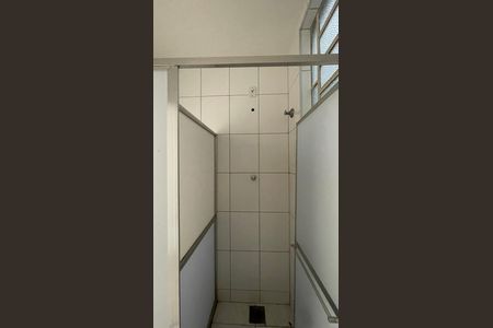 Apartamento à venda com 80m², 2 quartos e 1 vaga Apartamento à venda com 80m², 2 quartos e 1 vagaBanheiro social
