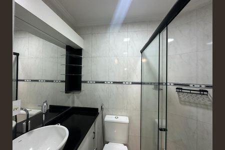 Apartamento para alugar com 144m², 3 quartos e 2 vagas Apartamento para alugar com 144m², 3 quartos e 2 vagasBanheiro da Suíte 1