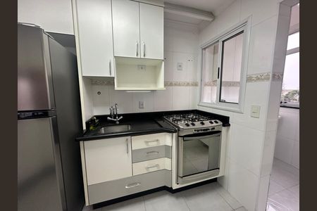 Apartamento para alugar com 144m², 3 quartos e 2 vagas Apartamento para alugar com 144m², 3 quartos e 2 vagasCozinha