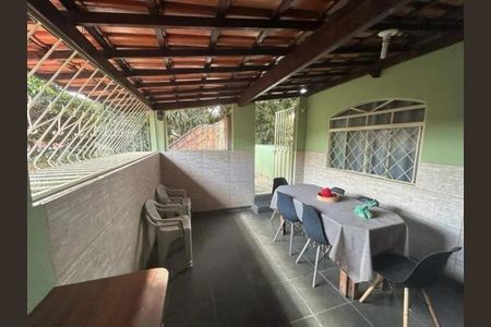 Apartamento para alugar com 160m², 4 quartos e 2 vagasÁrea de serviço