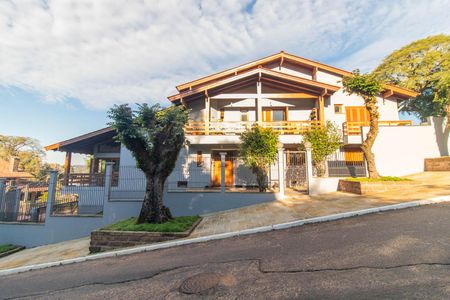 Casa à venda com 408m², 3 quartos e 4 vagasFachada