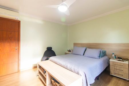 Casa à venda com 408m², 3 quartos e 4 vagasQuarto 1