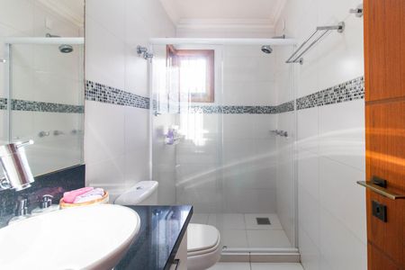 Casa à venda com 408m², 3 quartos e 4 vagasBanheiro do Quarto 3