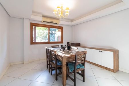 Casa à venda com 408m², 3 quartos e 4 vagasSala