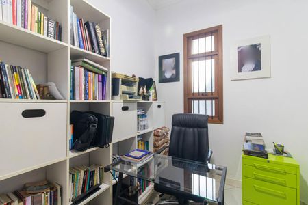 Casa à venda com 408m², 3 quartos e 4 vagasEscritório