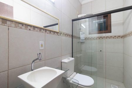 Casa à venda com 408m², 3 quartos e 4 vagasBanheiro do Salão de festas