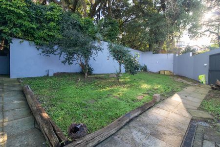 Casa à venda com 408m², 3 quartos e 4 vagasQuintal