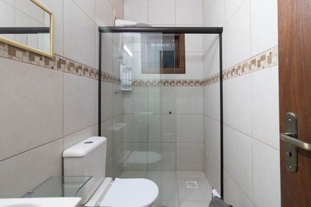 Casa à venda com 408m², 3 quartos e 4 vagasBanheiro do Salão de festas
