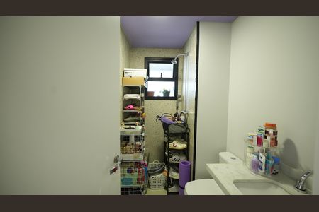 Apartamento à venda com 87m², 2 quartos e 2 vagasBanheiro da Suíte