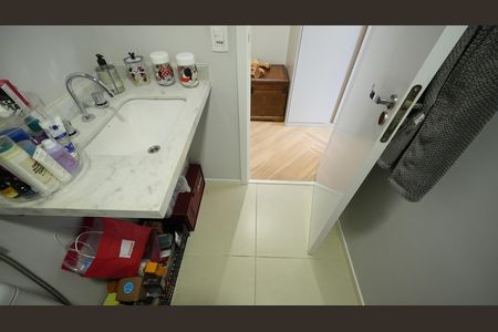 Apartamento à venda com 87m², 2 quartos e 2 vagasBanheiro da Suíte