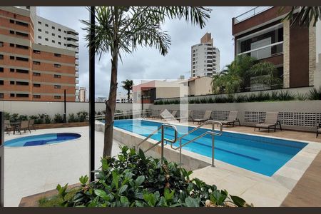 Apartamento à venda com 87m², 2 quartos e 2 vagas Apartamento à venda com 87m², 2 quartos e 2 vagasÁrea comum - Piscina