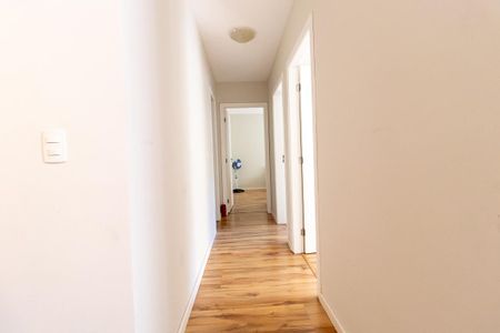 Apartamento à venda com 74m², 2 quartos e 1 vaga Apartamento à venda com 74m², 2 quartos e 1 vagaCorredor