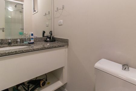 Apartamento à venda com 74m², 2 quartos e 1 vaga Apartamento à venda com 74m², 2 quartos e 1 vagaBanheiro Social