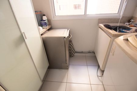 Apartamento à venda com 74m², 2 quartos e 1 vaga Apartamento à venda com 74m², 2 quartos e 1 vagaÁrea de Serviço