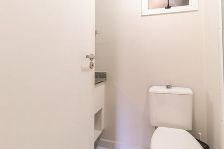 Apartamento à venda com 74m², 2 quartos e 1 vaga Apartamento à venda com 74m², 2 quartos e 1 vagaBanheiro Social