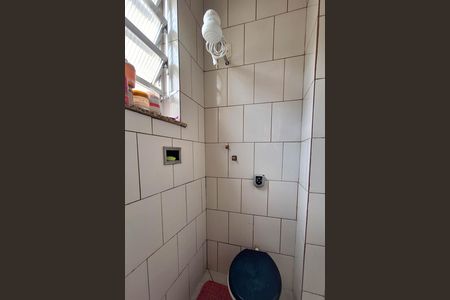 Apartamento à venda com 46m², 2 quartos e sem vaga Apartamento à venda com 46m², 2 quartos e sem vagaBanheiro de serviço