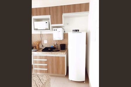 Cozinha de apartamento para alugar com 1 quarto, 39m² em Morada da Colina, Uberlândia
