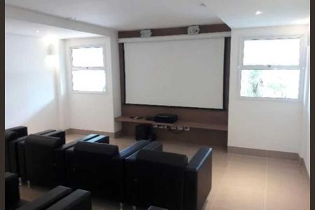 Sala de apartamento para alugar com 1 quarto, 39m² em Morada da Colina, Uberlândia