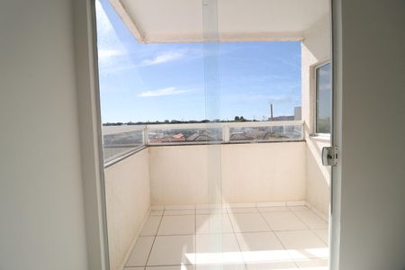 Apartamento para alugar com 55m², 2 quartos e 1 vagaSacada