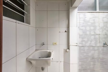 Casa de condomínio para alugar com 68m², 2 quartos e 1 vagaÁrea de Serviço