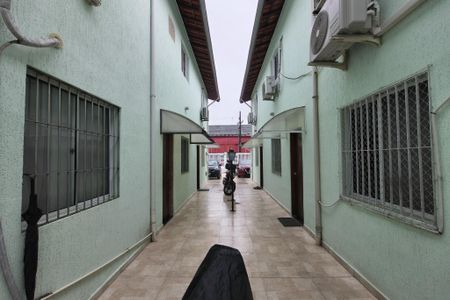 Casa de condomínio para alugar com 68m², 2 quartos e 1 vagaÁrea comum