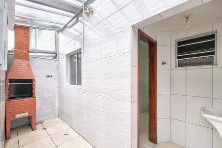 Casa de condomínio para alugar com 68m², 2 quartos e 1 vagaQuintal