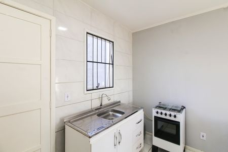 Cozinha de casa para alugar com 1 quarto, 35m² em Jardim Betânia, Cachoeirinha