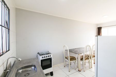 Cozinha de casa para alugar com 1 quarto, 35m² em Jardim Betânia, Cachoeirinha