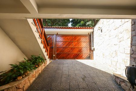 Casa para alugar com 205m², 3 quartos e 5 vagas Casa para alugar com 205m², 3 quartos e 5 vagasGaragem