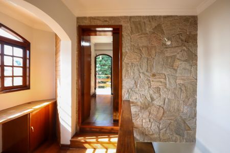 Casa para alugar com 205m², 3 quartos e 5 vagas Casa para alugar com 205m², 3 quartos e 5 vagashall de distribuição
