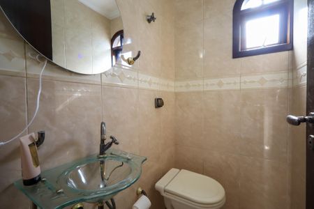Casa para alugar com 205m², 3 quartos e 5 vagas Casa para alugar com 205m², 3 quartos e 5 vagasLavabo