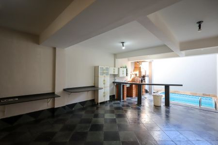 Casa para alugar com 205m², 3 quartos e 5 vagas Casa para alugar com 205m², 3 quartos e 5 vagasChurrasqueira - piscina
